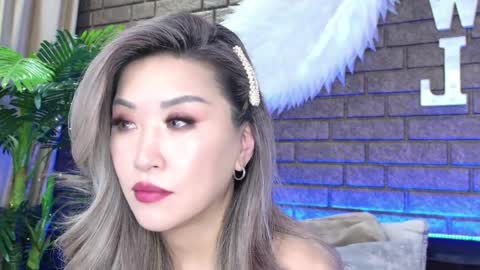 Snapshot of nicky_owl chatting on 02.14.25 Today is my 41st birthday  And in 2 hours Im waiting for you on the stream Stock up on tokens and a good mood Nicky online show from 02.14.25