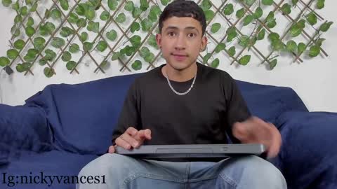 Snapshot of nicky_vance chatting on 01.25.25 nicky online show from 01.25.25