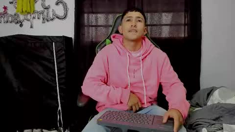 Snapshot of nicky_vance chatting on 11.28.25 nicky online show from 11.28.25