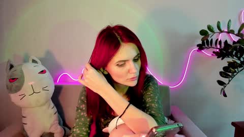 Nicky Weekends online show from 12.13.24