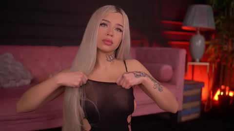 Nicky online show from 11.23.25