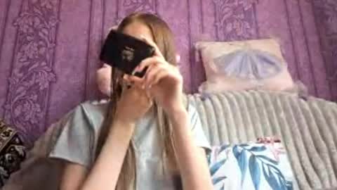 Snapshot of nickyzahl chatting on 05.30.26 Emily online show from 05.30.26