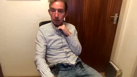 Snapshot of nico181969 chatting on 12.23.24 Nico online show from 12.23.24