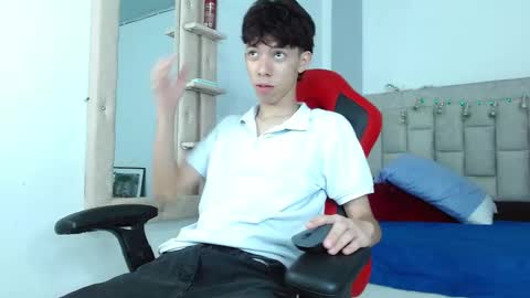 Snapshot of nico_fox723 chatting on 12.16.25 nico online show from 12.16.25