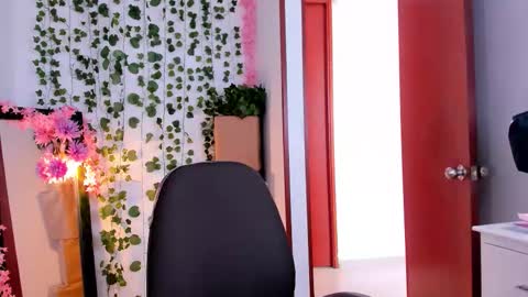 Nico online show from 09.25.25