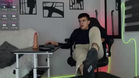 Snapshot of nico_pelusa chatting on 02.18.26 Nico online show from 02.18.26