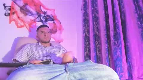 Nicolas online show from 10.26.25