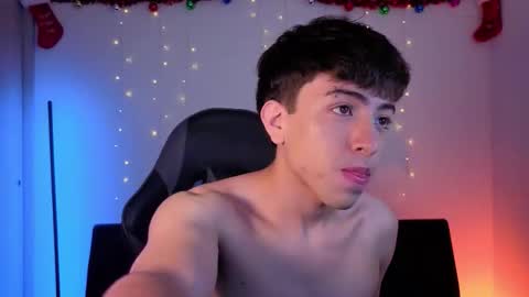 Snapshot of nicoisonline chatting on 12.22.25 Nicolas online show from 12.22.25