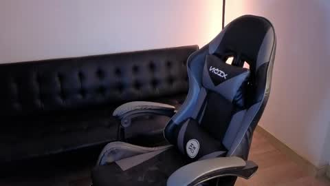 Snapshot of nicoisonline chatting on 04.01.26 Nicolas online show from 04.01.26