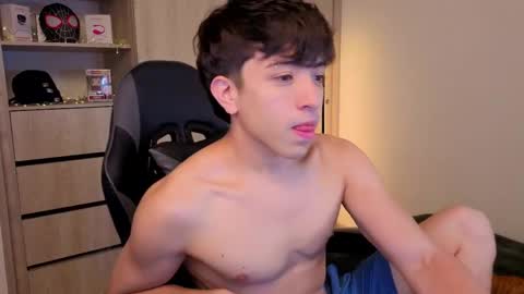 Snapshot of nicoisonline chatting on 04.14.26 Nicolas online show from 04.14.26