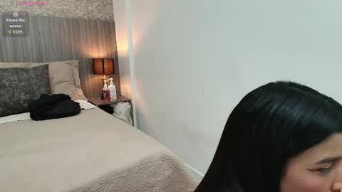 Nicol Alvarez online show from 11.09.25