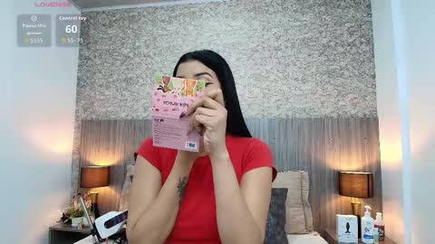 Nicol Alvarez online show from 01.09.26