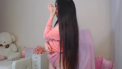 Snapshot of nicol_angel888 chatting on 03.09.25 Nicole Online at about after 1000  6  UK time or 900  - 500  UK time it approximate time interval online show from 03.09.25