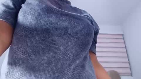 Snapshot of nicol_ferrer chatting on 01.08.26 Nicol online show from 01.08.26