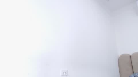 Snapshot of nicol_ferrer chatting on 02.19.26 Nicol online show from 02.19.26