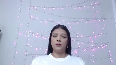 Snapshot of nicol_love0 chatting on 03.10.25 Nicol online show from 03.10.25