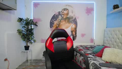 nicol_ross19 online show from 05.17.26