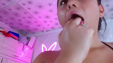 nicol online show from 03.03.26