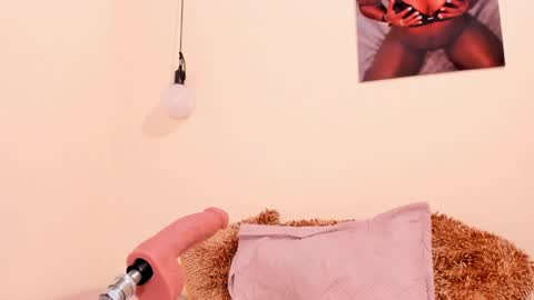 Snapshot of nicol_villa_ chatting on 01.10.25 Nicol Villa online show from 01.10.25