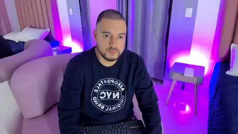 Snapshot of nicola_d_angelo chatting on 07.11.26 nicola_d_angelo online show from 07.11.26