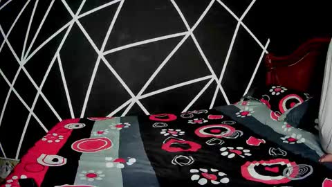 Snapshot of nicolas_and_alexa chatting on 12.14.25 nicolas_and_alexa online show from 12.14.25