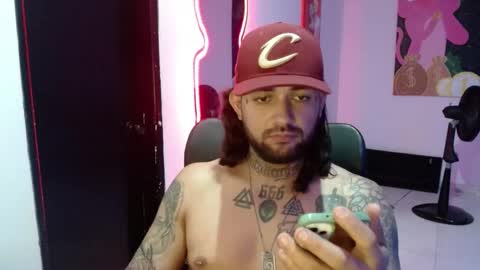 Snapshot of nicolas_torres99 chatting on 12.20.24 nicolas online show from 12.20.24