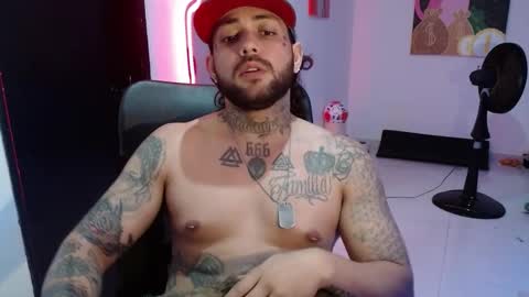 Snapshot of nicolas_torres99 chatting on 12.28.24 nicolas online show from 12.28.24