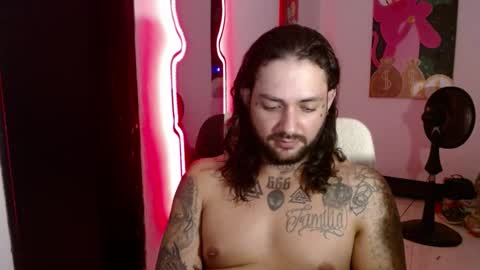 Snapshot of nicolas_torres99 chatting on 12.30.24 nicolas online show from 12.30.24