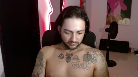 Snapshot of nicolas_torres99 chatting on 01.03.25 nicolas online show from 01.03.25