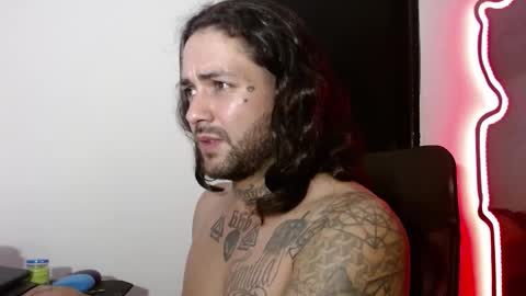 Snapshot of nicolas_torres99 chatting on 01.03.25 nicolas online show from 01.03.25