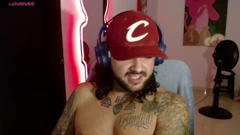 Snapshot of nicolas_torres99 chatting on 01.10.25 nicolas online show from 01.10.25