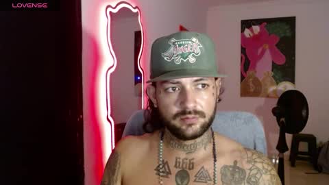 Snapshot of nicolas_torres99 chatting on 01.16.25 nicolas online show from 01.16.25