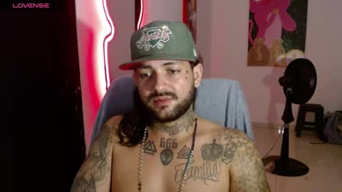 Snapshot of nicolas_torres99 chatting on 01.16.25 nicolas online show from 01.16.25