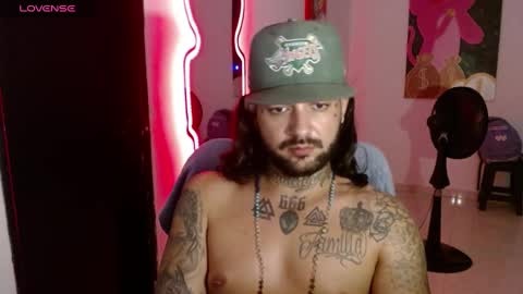 Snapshot of nicolas_torres99 chatting on 01.17.25 nicolas online show from 01.17.25