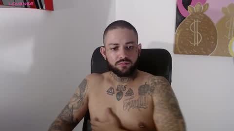 Snapshot of nicolas_torres99 chatting on 02.01.25 nicolas online show from 02.01.25