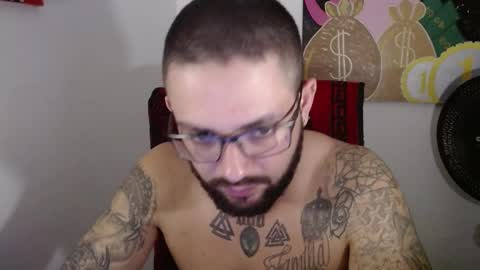 Snapshot of nicolas_torres99 chatting on 02.06.25 nicolas online show from 02.06.25