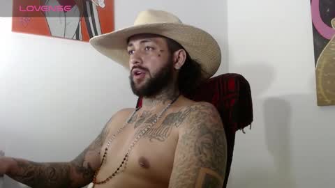 Snapshot of nicolas_torres99 chatting on 02.14.25 nicolas online show from 02.14.25