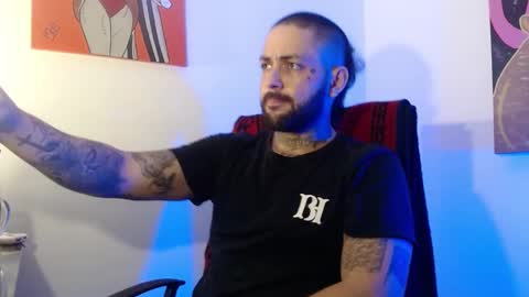 Snapshot of nicolas_torres99 chatting on 02.20.25 nicolas online show from 02.20.25