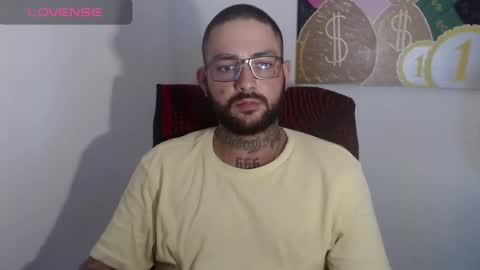 Snapshot of nicolas_torres99 chatting on 02.23.25 nicolas online show from 02.23.25