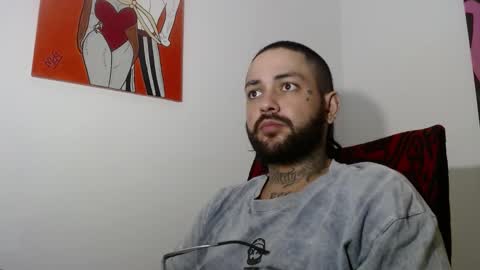 Snapshot of nicolas_torres99 chatting on 02.25.25 nicolas online show from 02.25.25