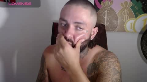 Snapshot of nicolas_torres99 chatting on 03.03.25 nicolas online show from 03.03.25