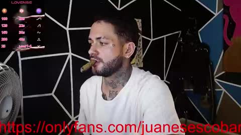 Snapshot of nicolas_torres99 chatting on 10.10.25 nicolas online show from 10.10.25