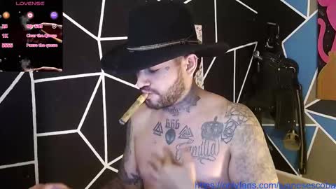 Snapshot of nicolas_torres99 chatting on 10.14.25 nicolas online show from 10.14.25