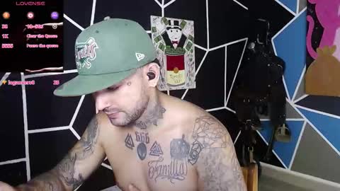 Snapshot of nicolas_torres99 chatting on 10.24.25 nicolas online show from 10.24.25