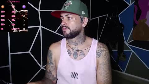 Snapshot of nicolas_torres99 chatting on 11.25.25 nicolas online show from 11.25.25