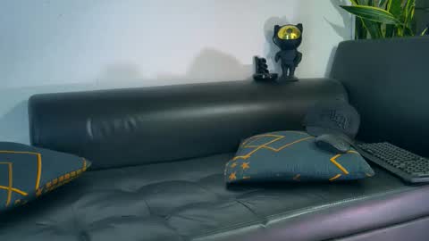 Nicolas online show from 11.12.25