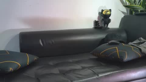 Nicolas online show from 11.19.25