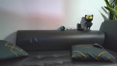 Nicolas online show from 11.30.25