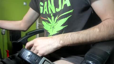 L. Nicolas online show from 04.21.26