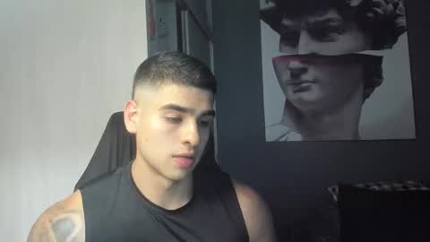 Snapshot of nicolasmuscle chatting on 11.30.25 Andres online show from 11.30.25